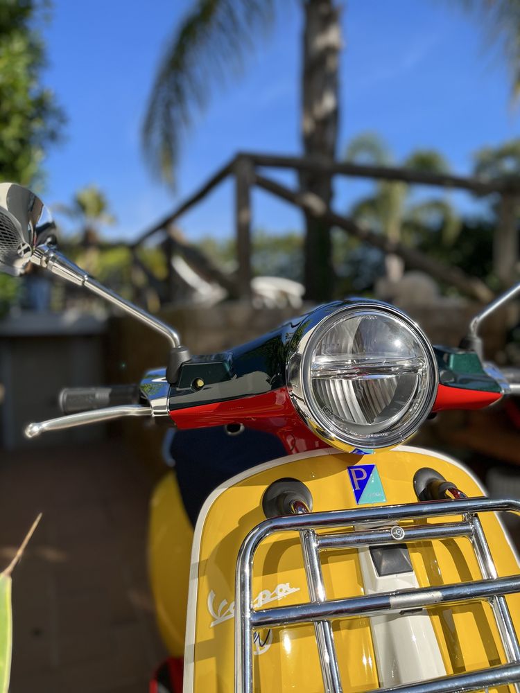vespa sean wotherspoon 125