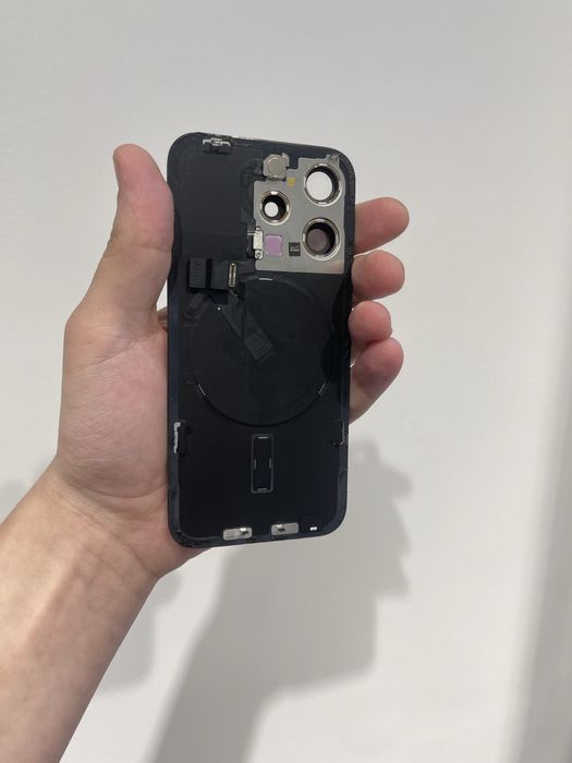 Оригінальне скло корпусу для iPhone 15 Pro Blue Titanium