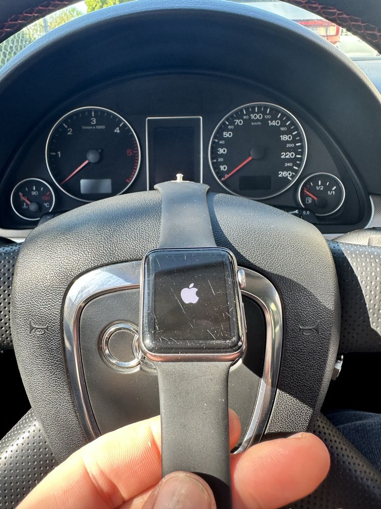 Apple Watch 3/42 nike 86%
