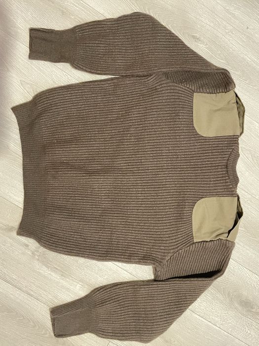 Wełniany sweter wojskowy