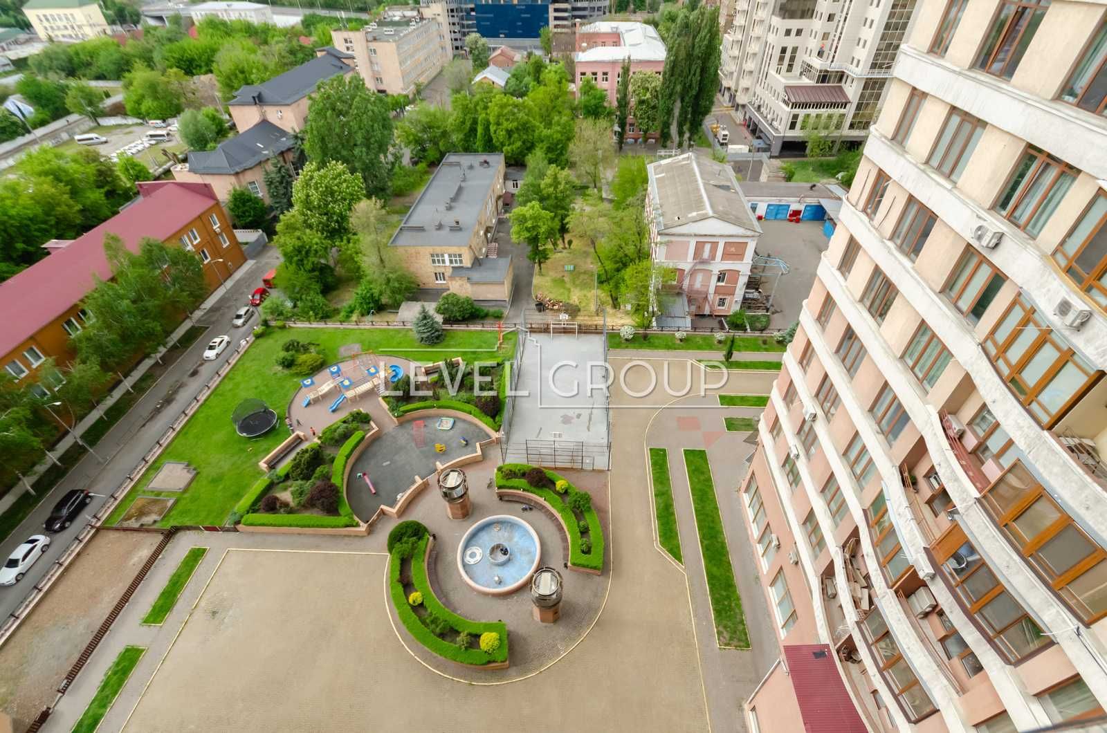 ЖК Дипломат Холл/67 м2/Жилянська/ м Університет/м Вокзальна.