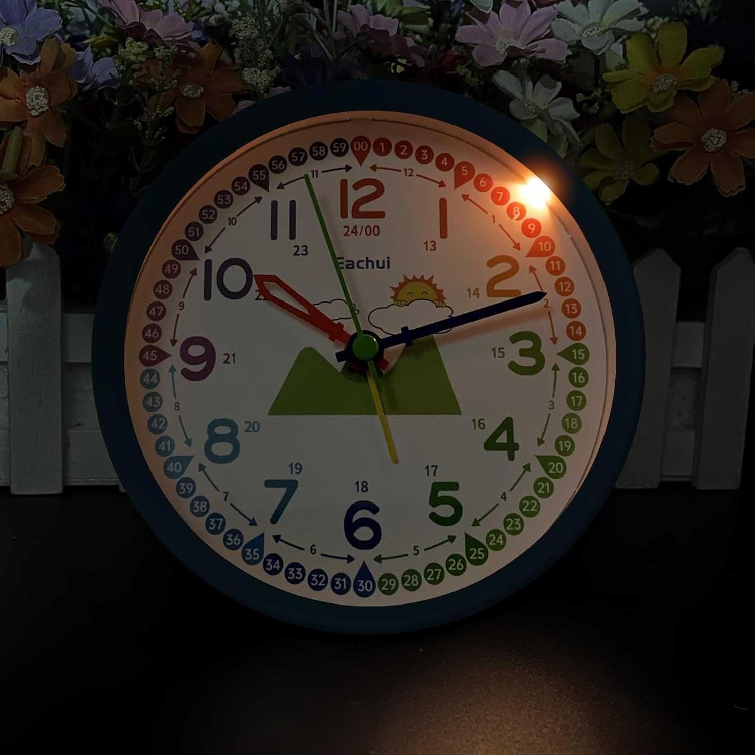 Eachui Analogowy budzik dla dzieci bez tykania ze światłem nocnym