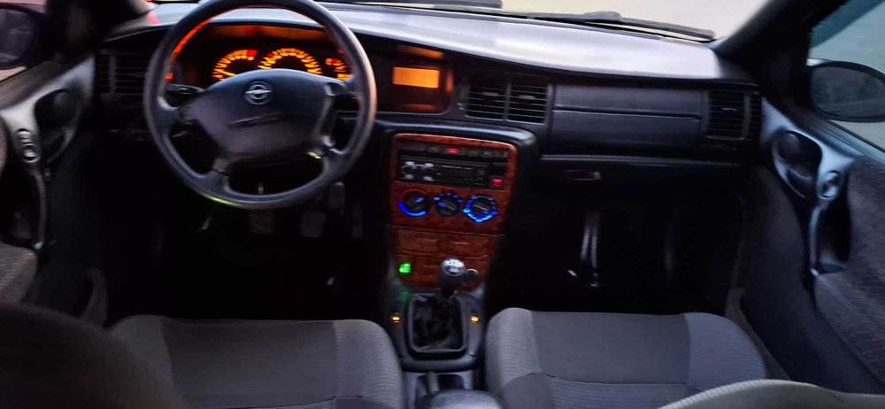 Оpel Vectra 1.8 L