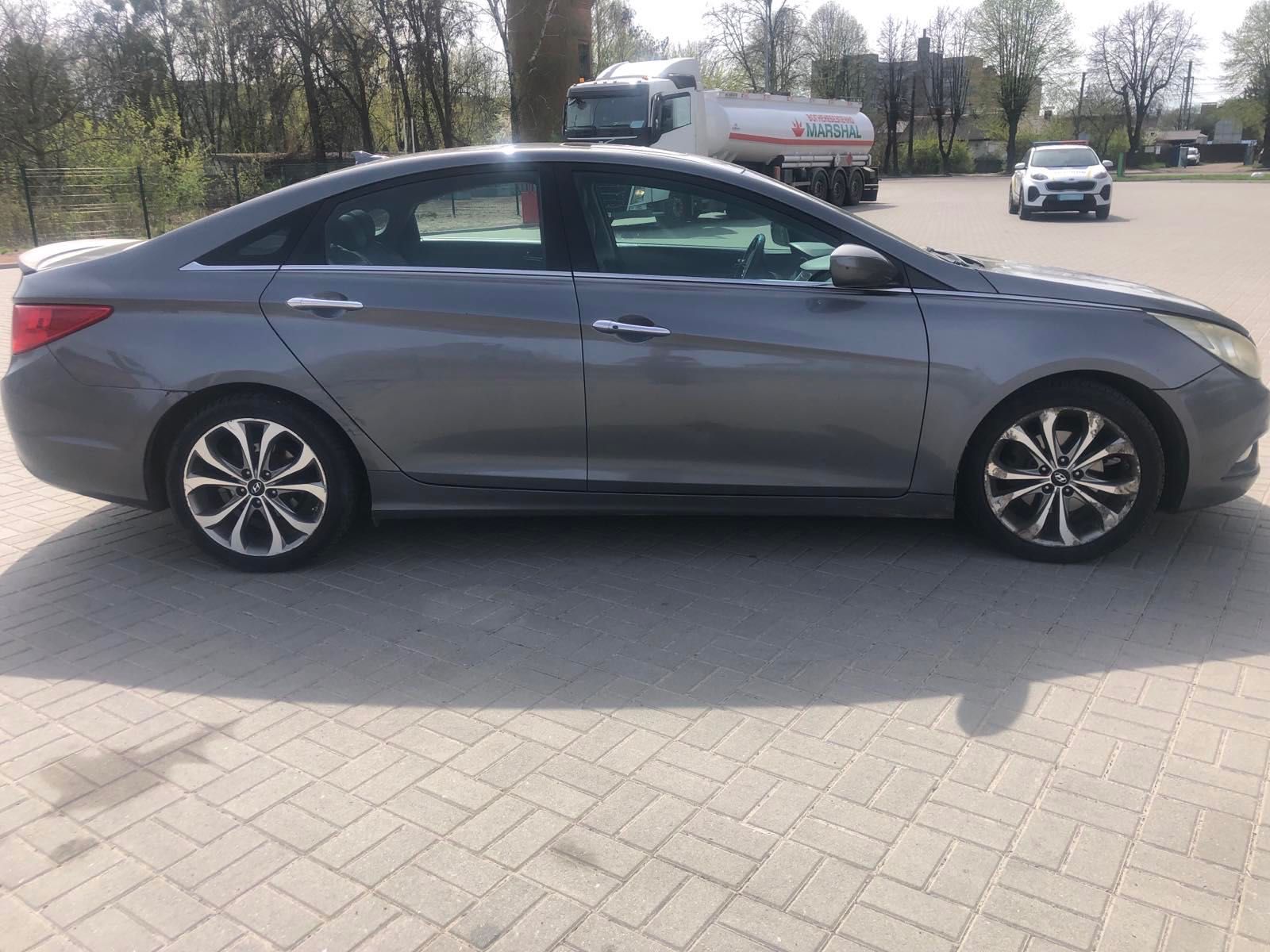 Hyundai Sonata 2013 автомат!