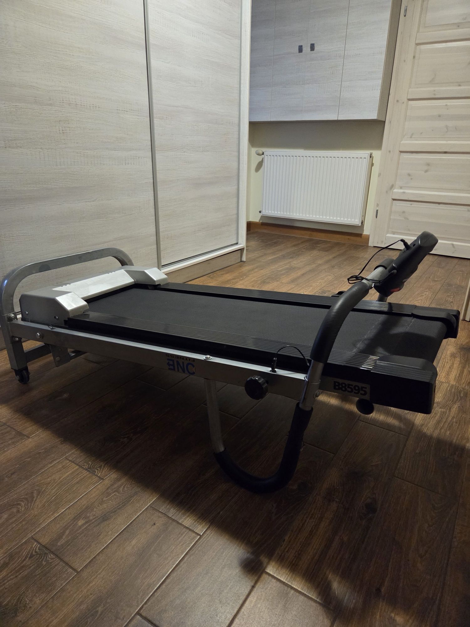 Bieżnia magnetyczna ONE Fitness B8595