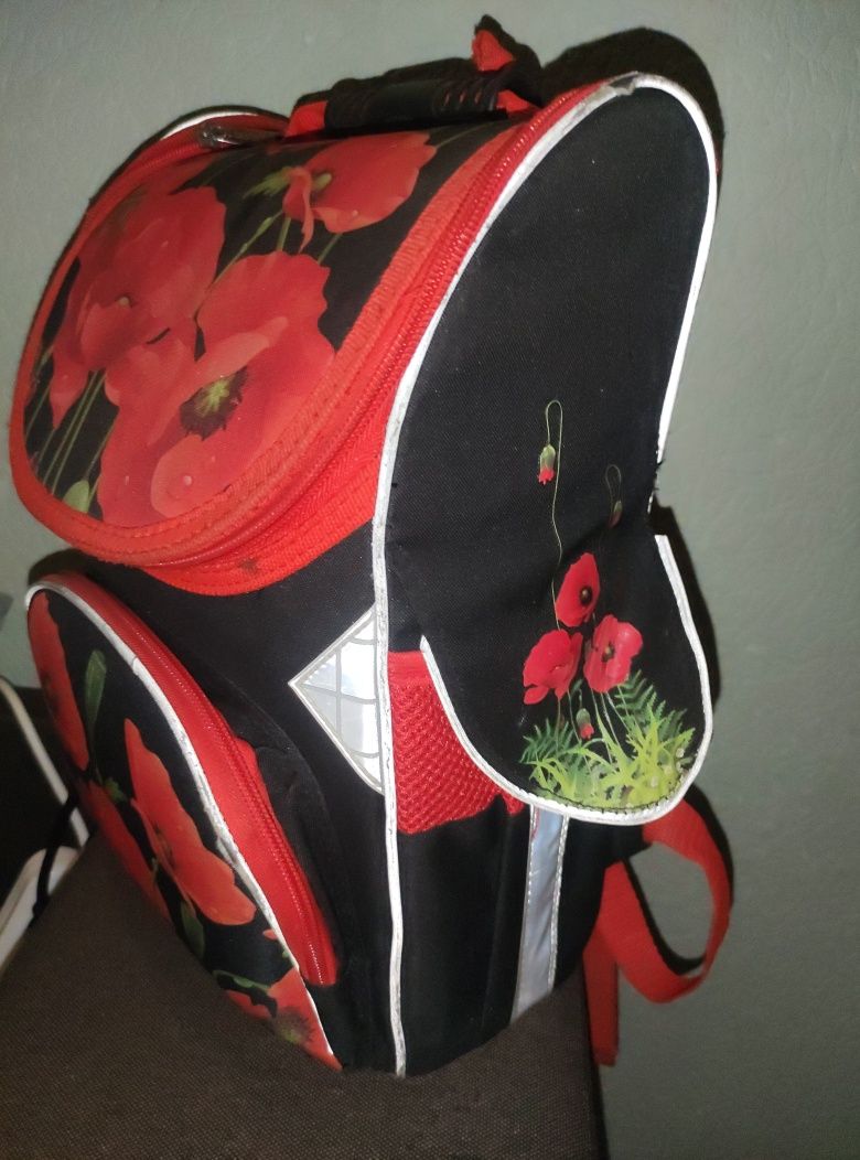 Школьный ранец портфель рюкзак