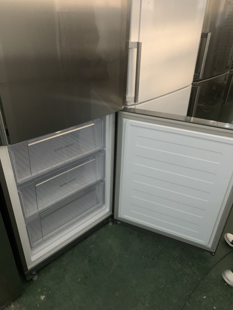 Frigoritifo hotpoint comvinado cinza SEMINOVO