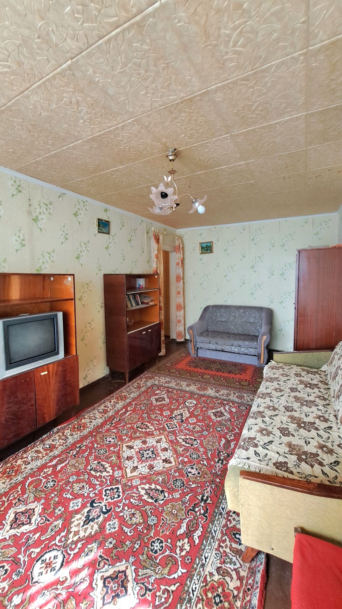 Продам  1-но кімнатну  173й квартал