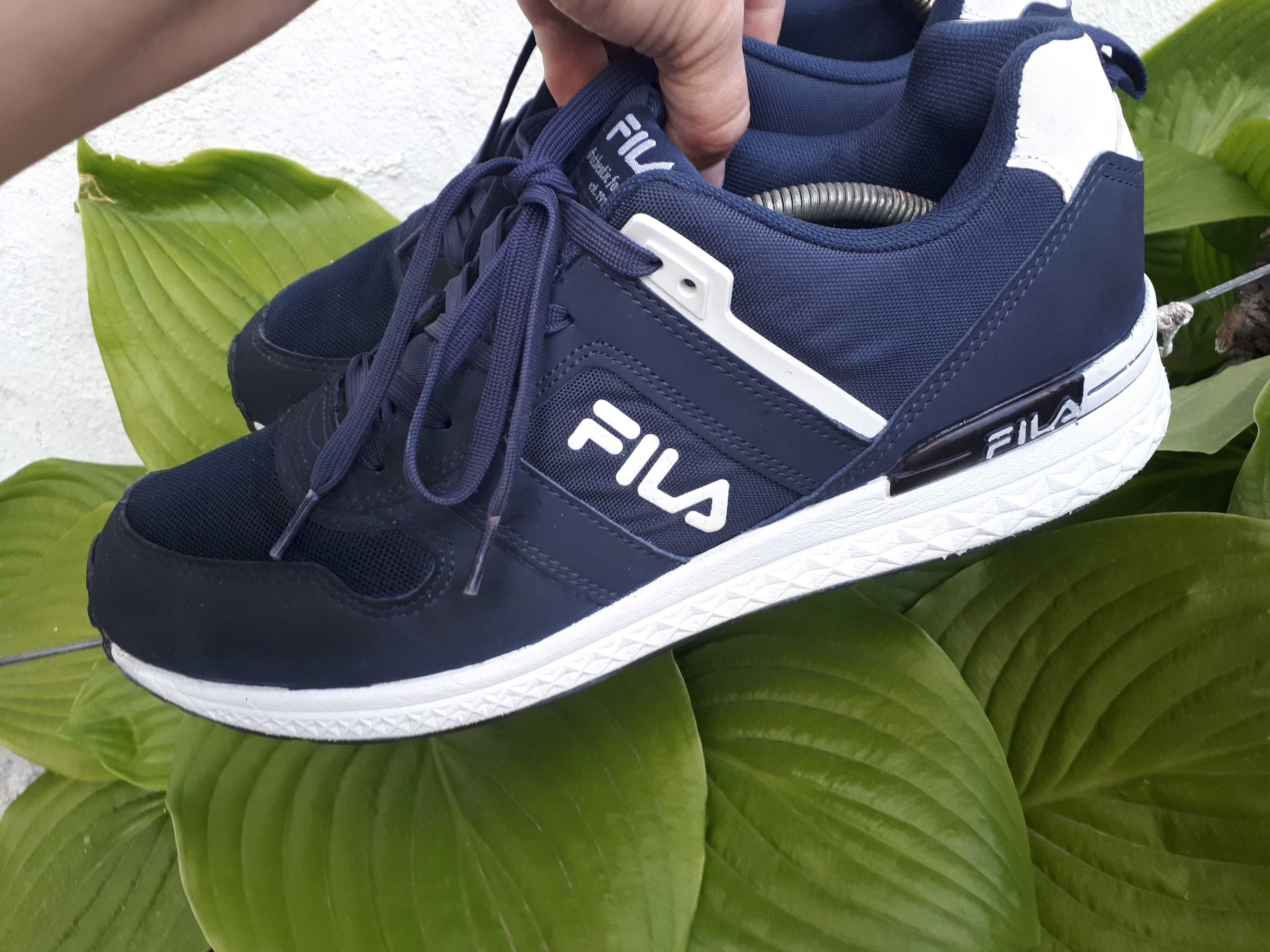 Чоловічі мегалегкі кросівки від FILA USA\оригинал\р.43