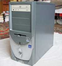 Retro komputer Pc pod Windowsa XP