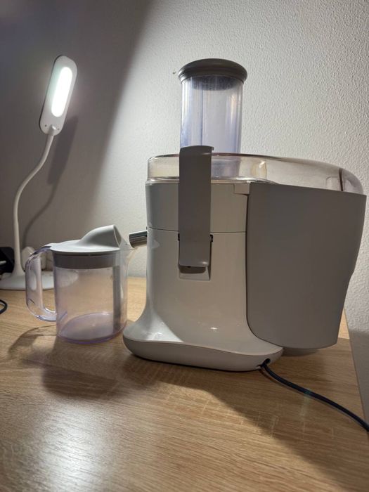 Соковижималка шнекова KENWOOD JE 680