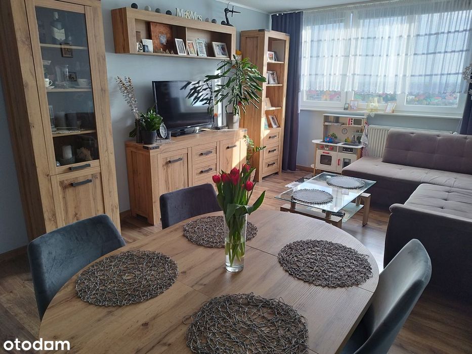 Przestronne 4 pokojowe mieszkanie w centrum Knurowa