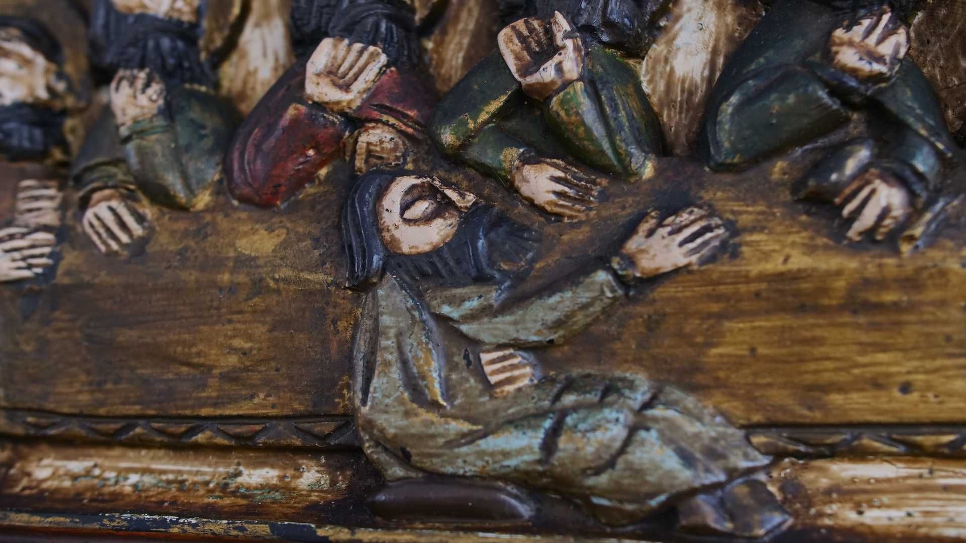 Última Ceia em alto relevo