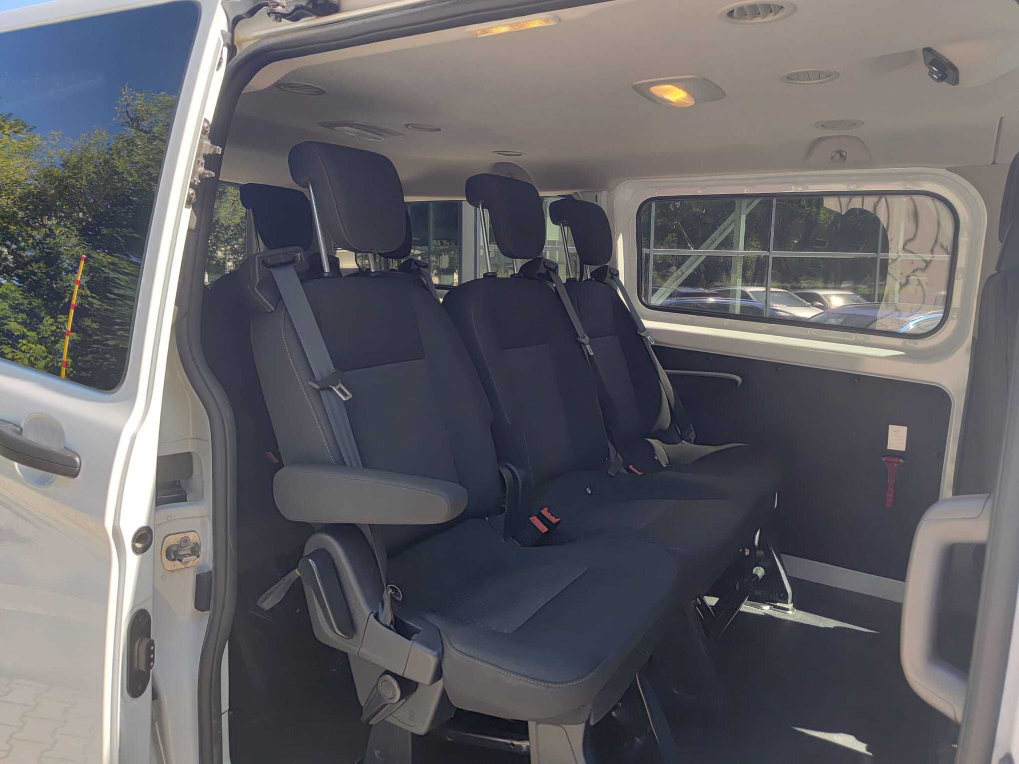 Wynajem busa 9 osobowego Ford Transit Custom
