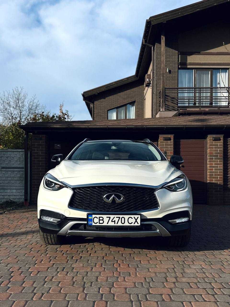 INFINITI QX30 2.0T AWD Premium Sport