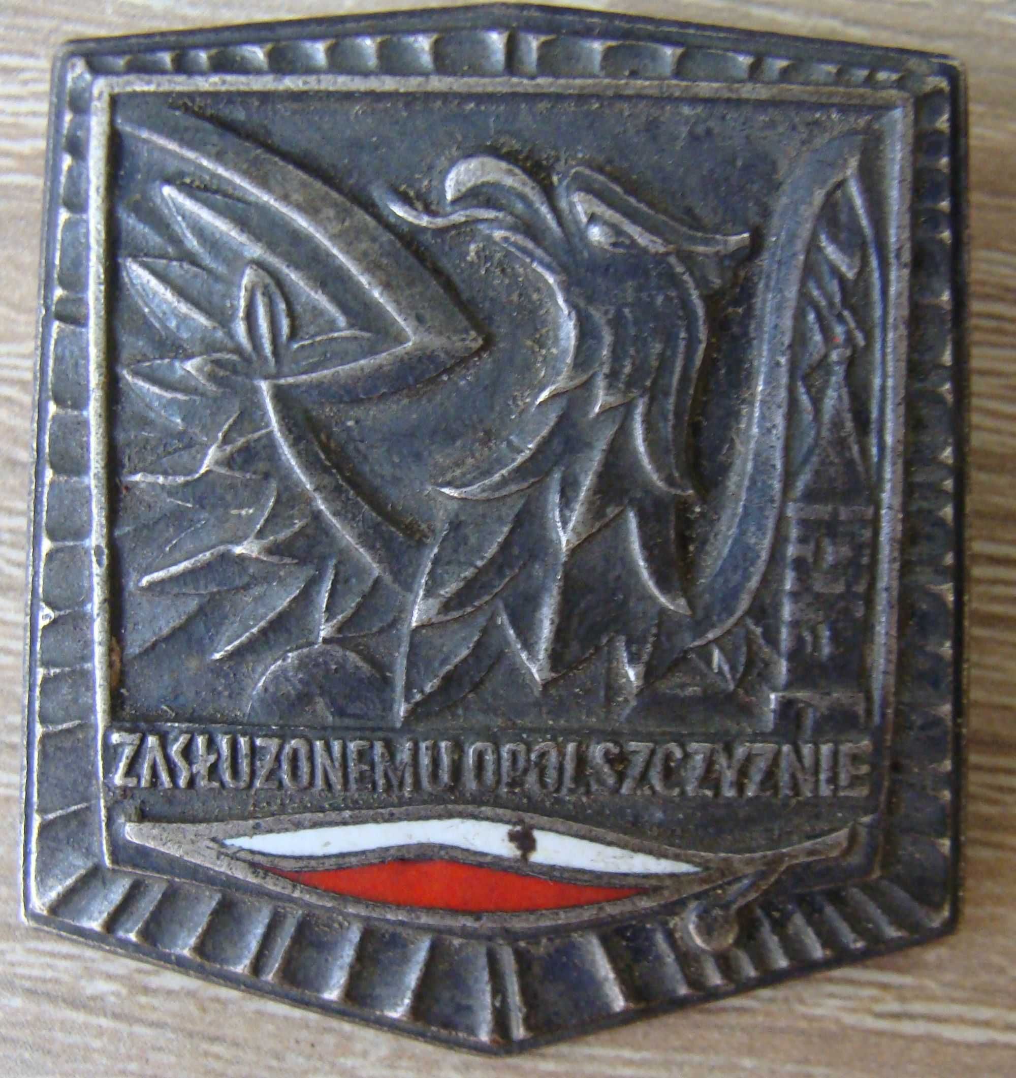 Odznaka " Zasłużonemu Opolszczyźnie "