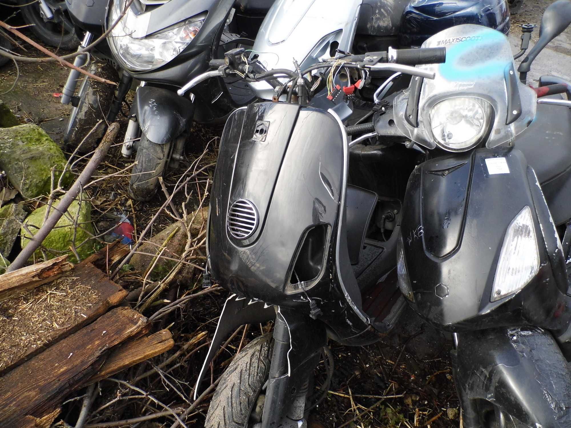 PIAGGIO VESPA LX 50 silnik stelaż lagi karoseria czesci moduł