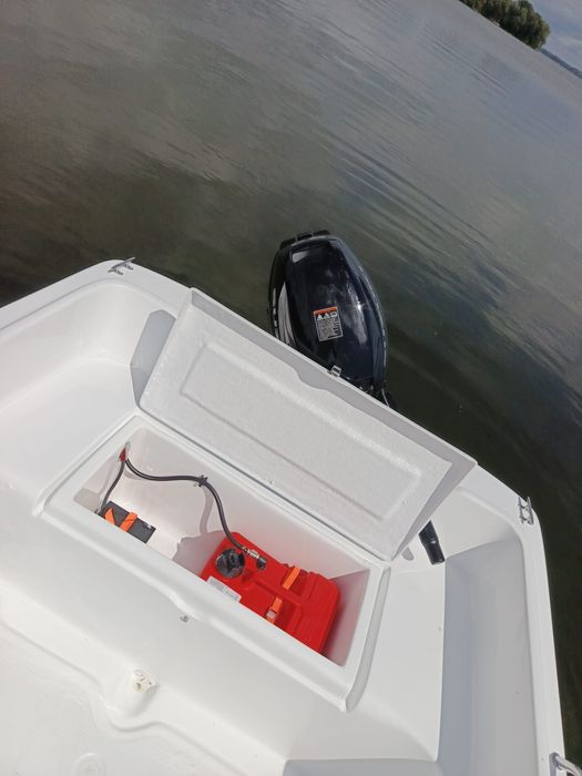 Łódź wędkarsko-motorowa 440 m - Twoja przestrzeń wolności na wodzie