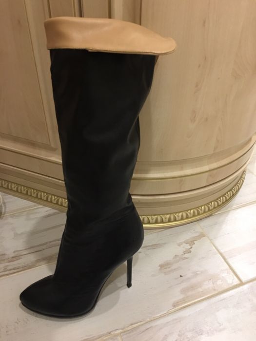 Продам демисезонные сапоги