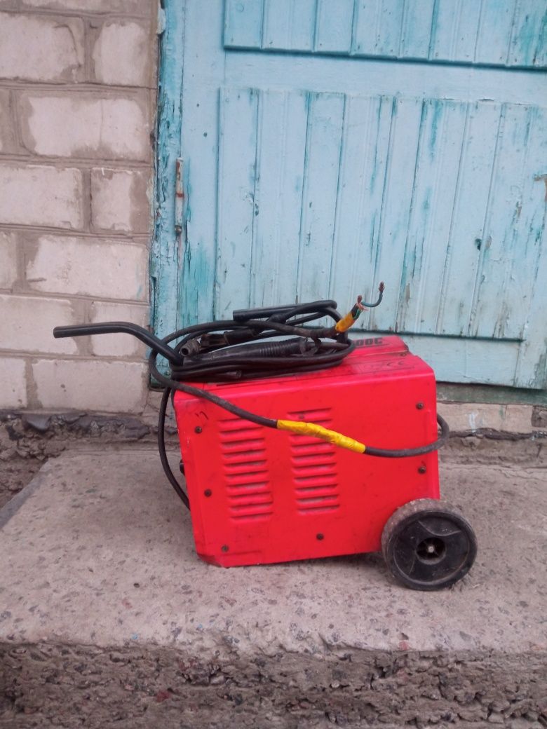 Cвapoчный тpaнcфopмaтop Forte BX1 200