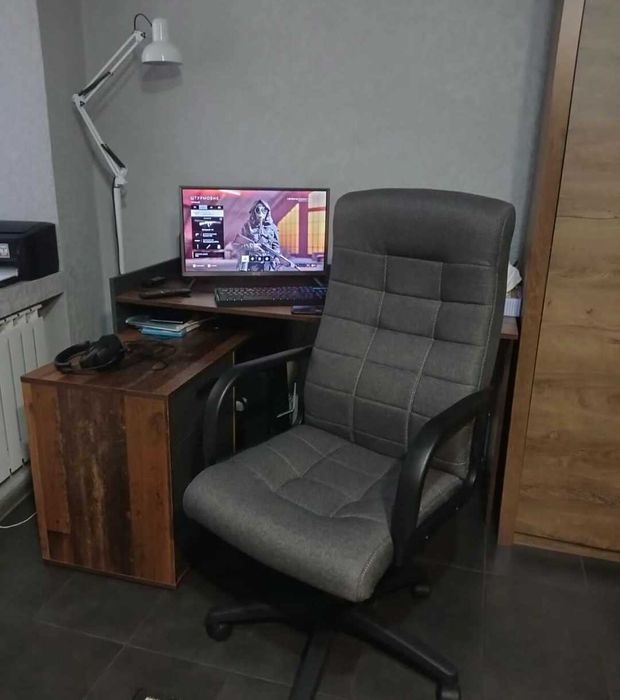 Перетяжка крісел та стільців у Львові