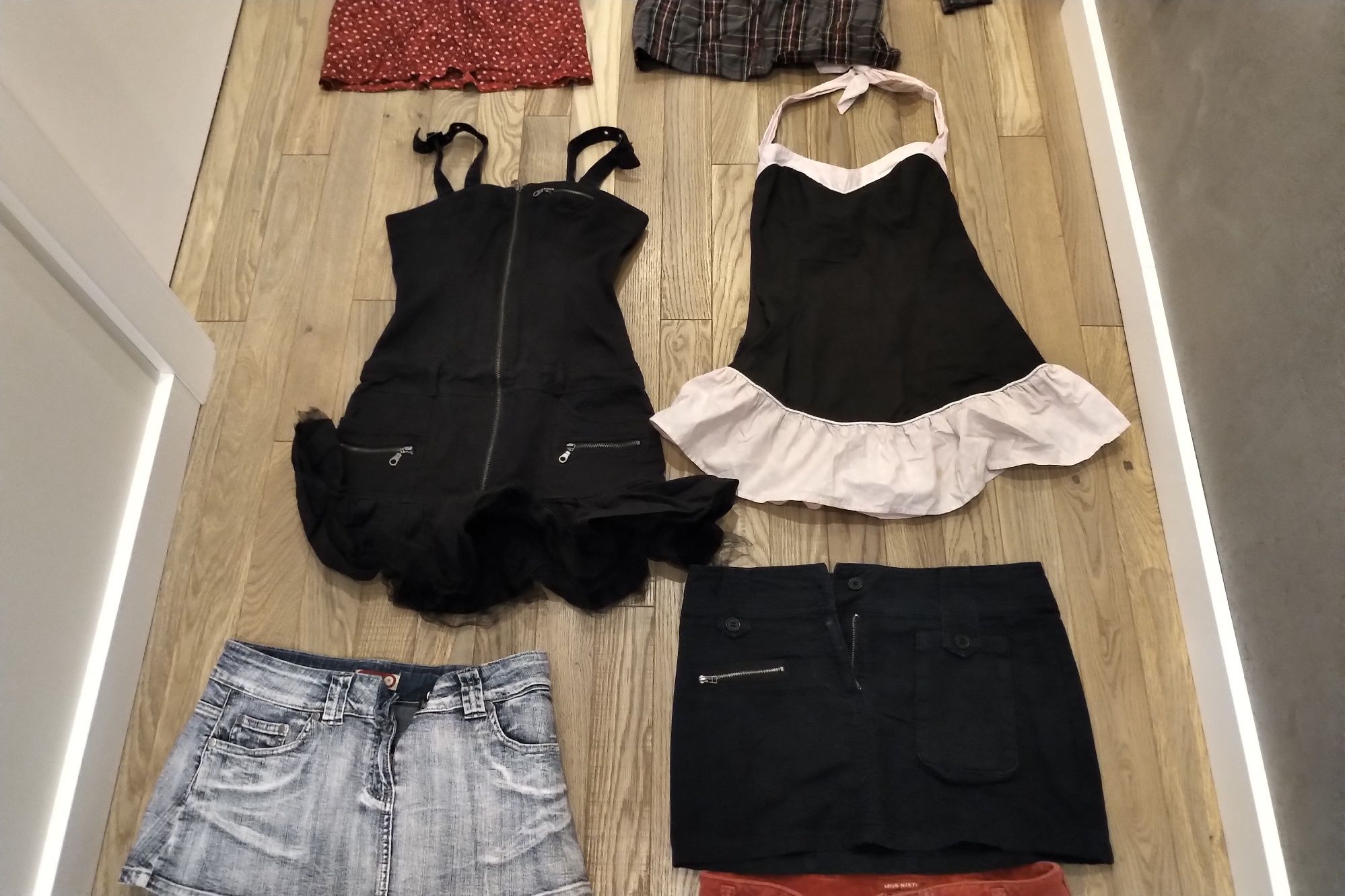 Mega paka punk oi 77 pin up tiul czaszki wisnie karty kosciotrup gothi