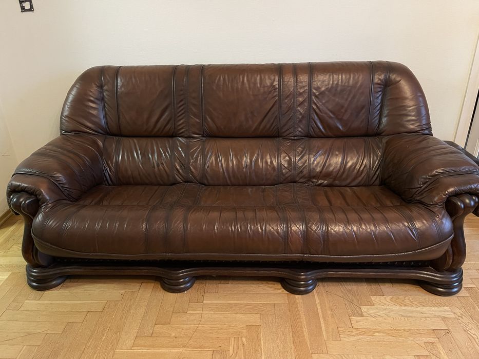 Шкіряний диван 3 місний +2 крісла