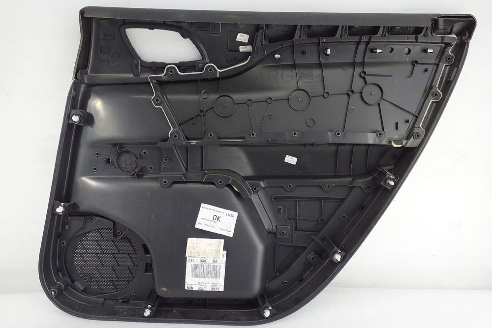 Forra porta / quartela trás esquerda CITROËN C4 II (B7)