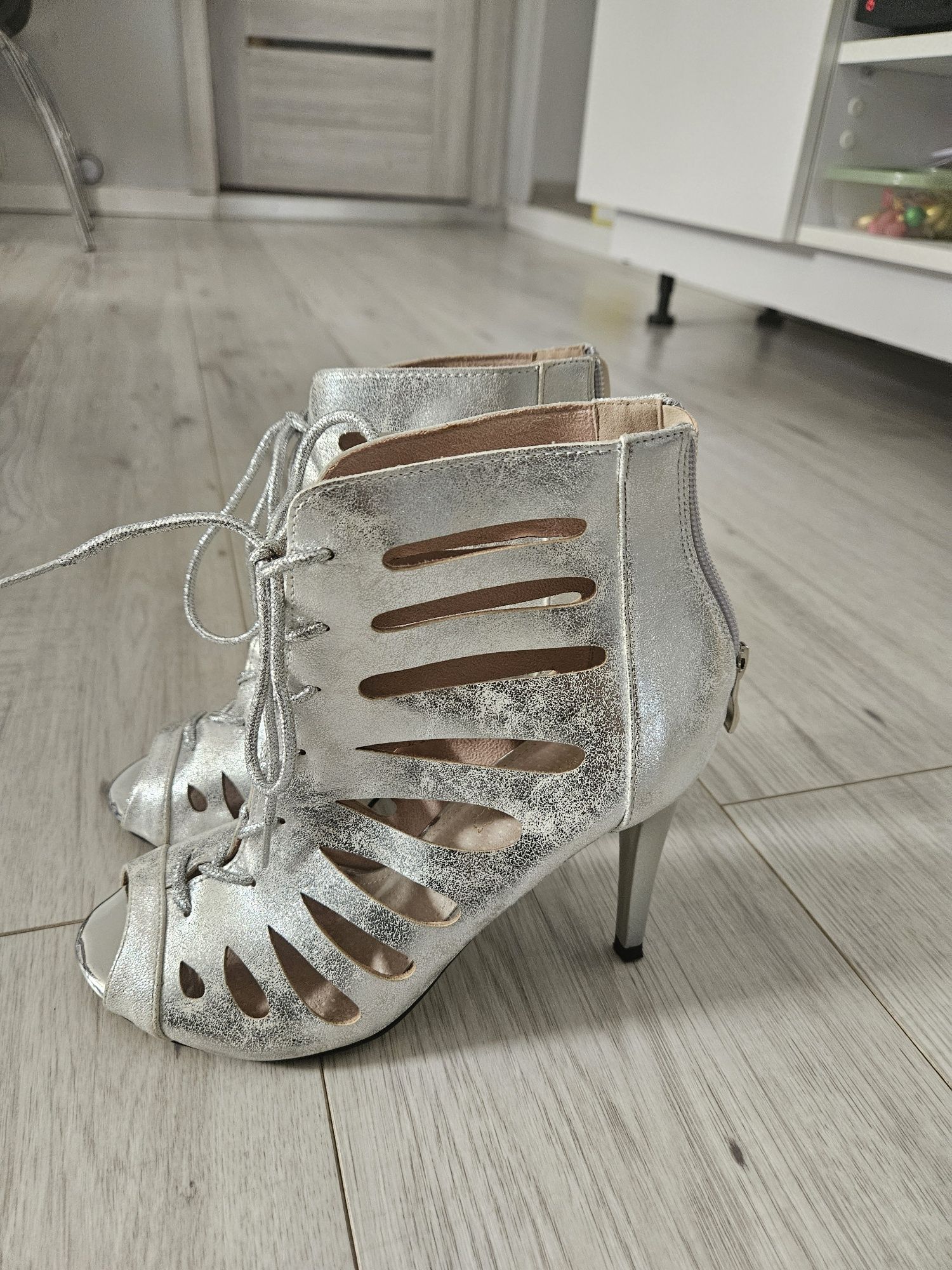 Buty Botki wiosenne 36.5