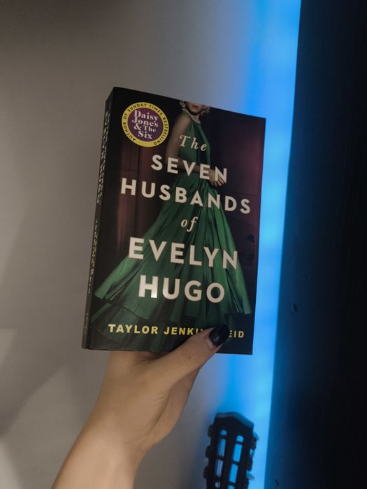 The seven husbands of Evelyn Hugo