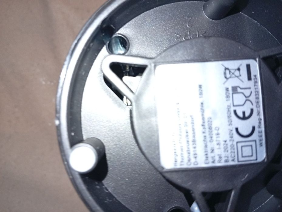 Elektryczny młynek do kawy lub przypraw marki SKIVE.