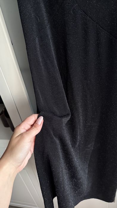 Sukienka czarna wieczorowa sylwestrowa brokat dekolt V