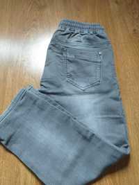 Spodnie dżinsowe dla chłopca roz 140 szare