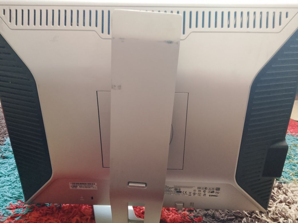 Sprzedaję monitor