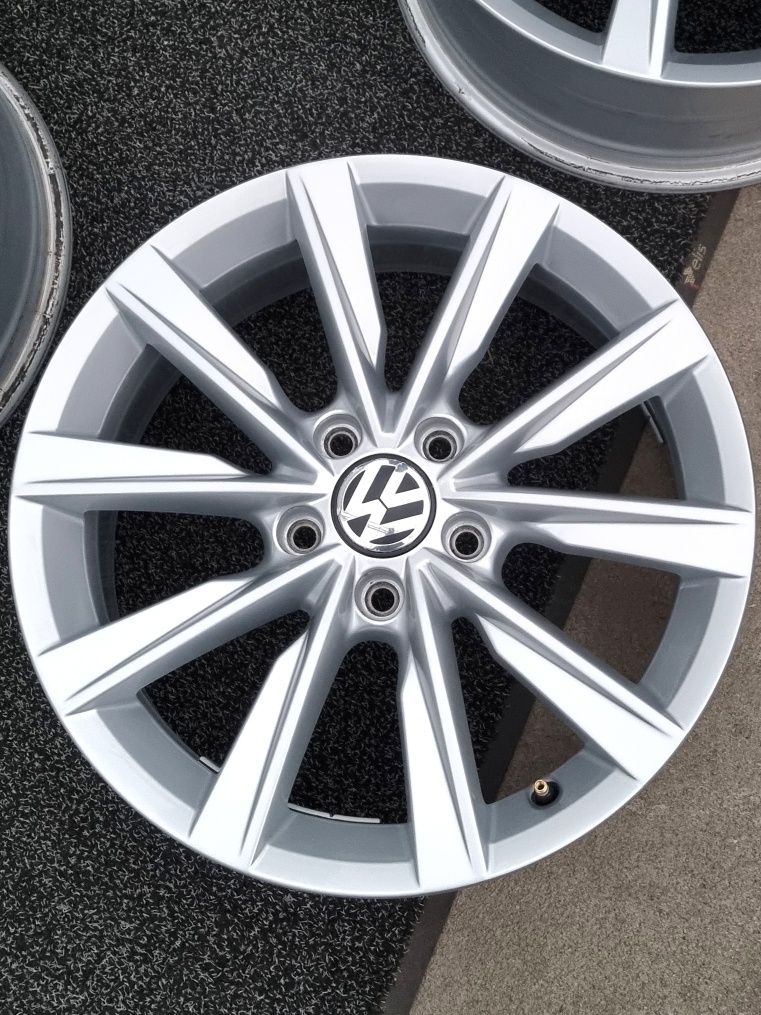 Felgi Alu 17" VW Tiguan Passat B8 B7 B6 T-Roc Golf Touran 5x112 Orygin