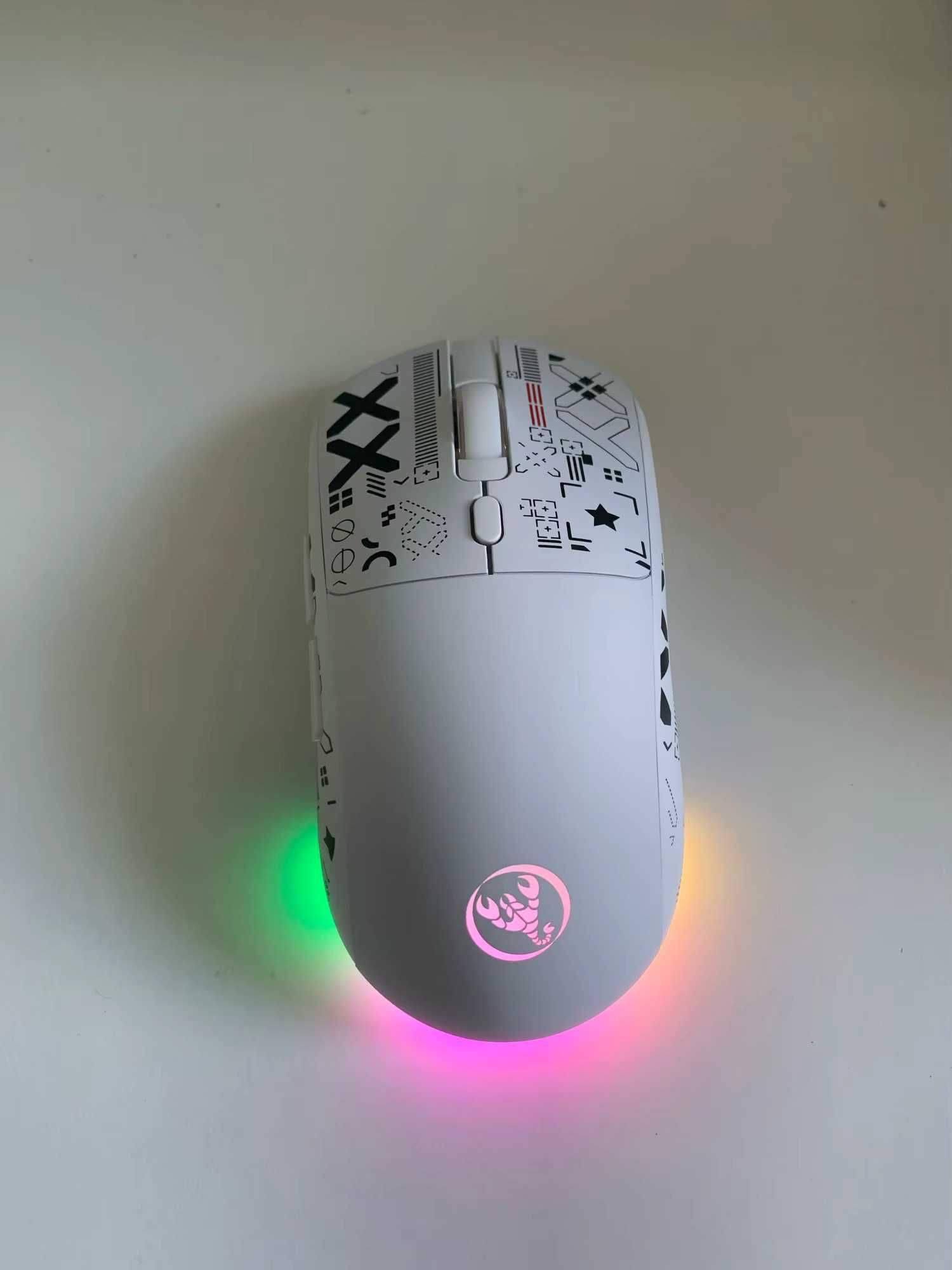Nowa myszka gamingowa z podświetleniem RGB bluetooth