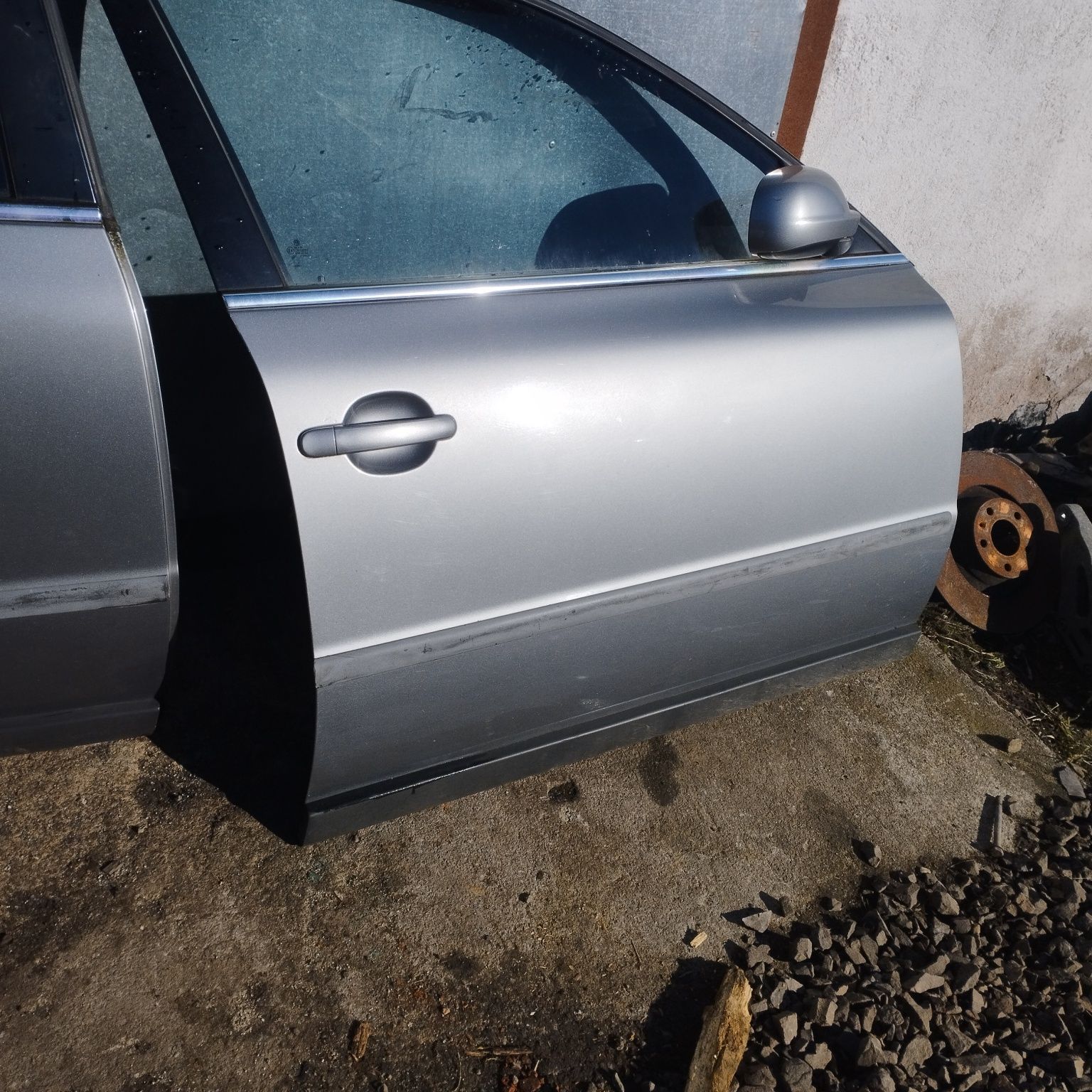 Volkswagen Passat B5 fl drzwi przód prawe ld7w