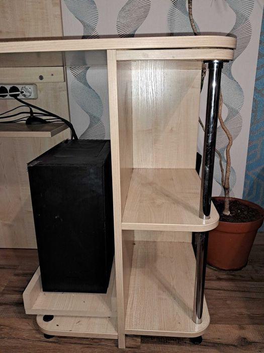 Ліжко-горище, робоче місце, шафа з шухлядами