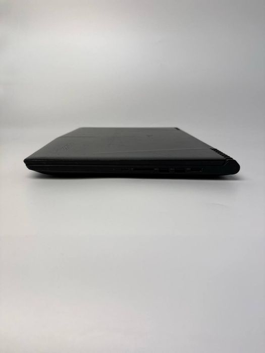 Lenovo Legion Y520 | i5-7300HQ | GTX 1050 4 ГБ | 16/1 ТБ | IPS FHD