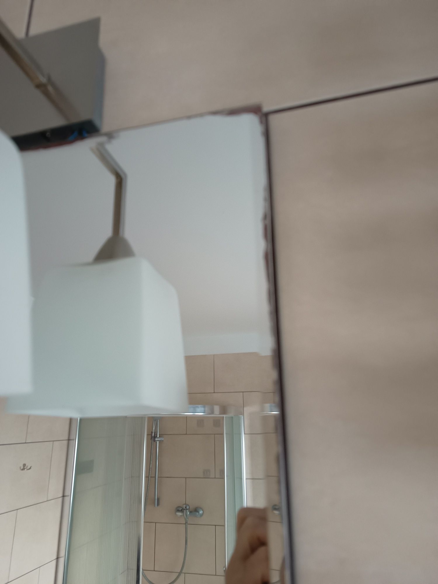 Lampy łazienkowe nad lustro