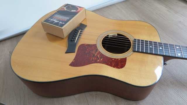 Gitara Taylor 310