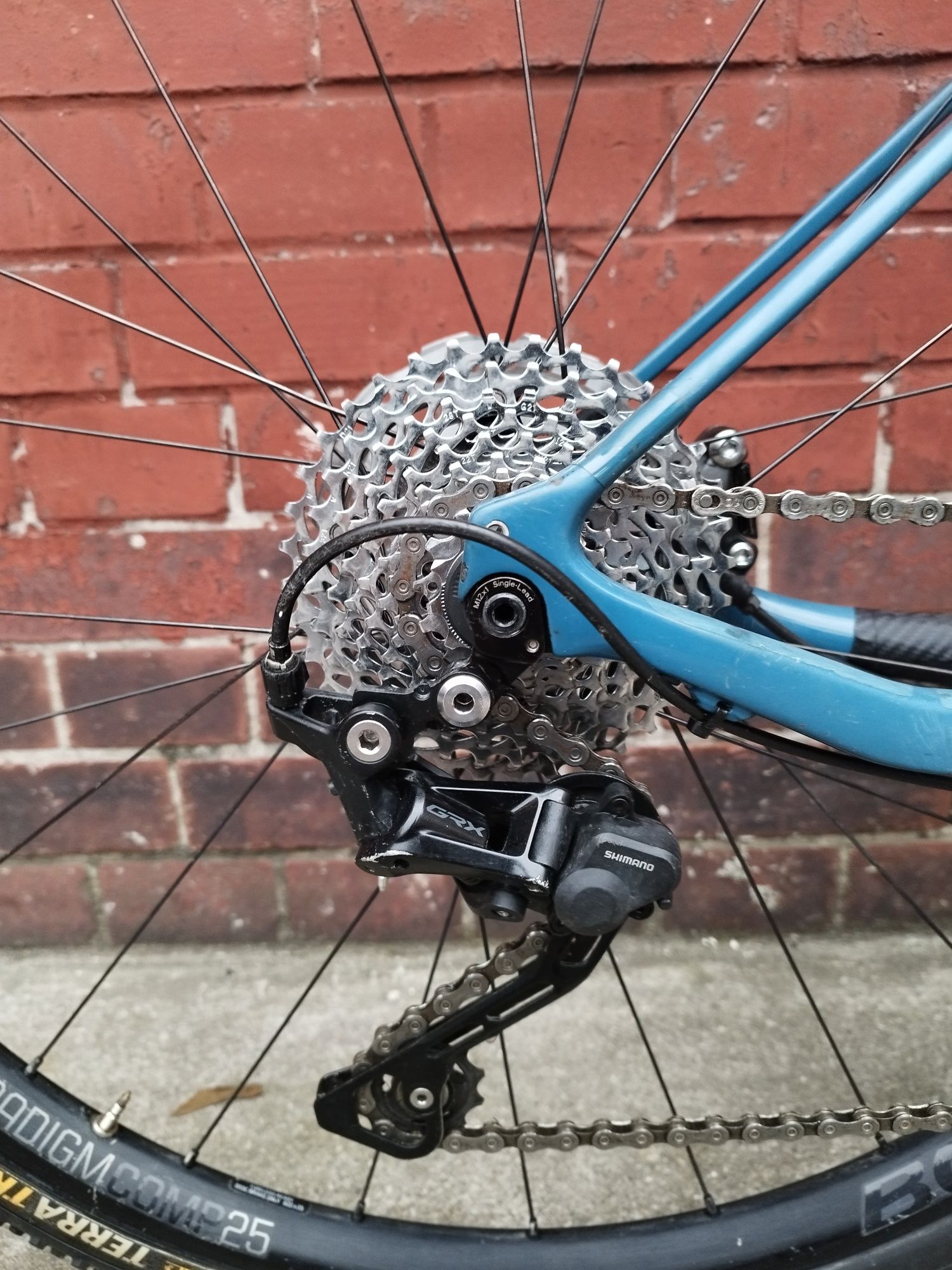Gravel GT GRADE CARBON rower M (55 cm) PROMO