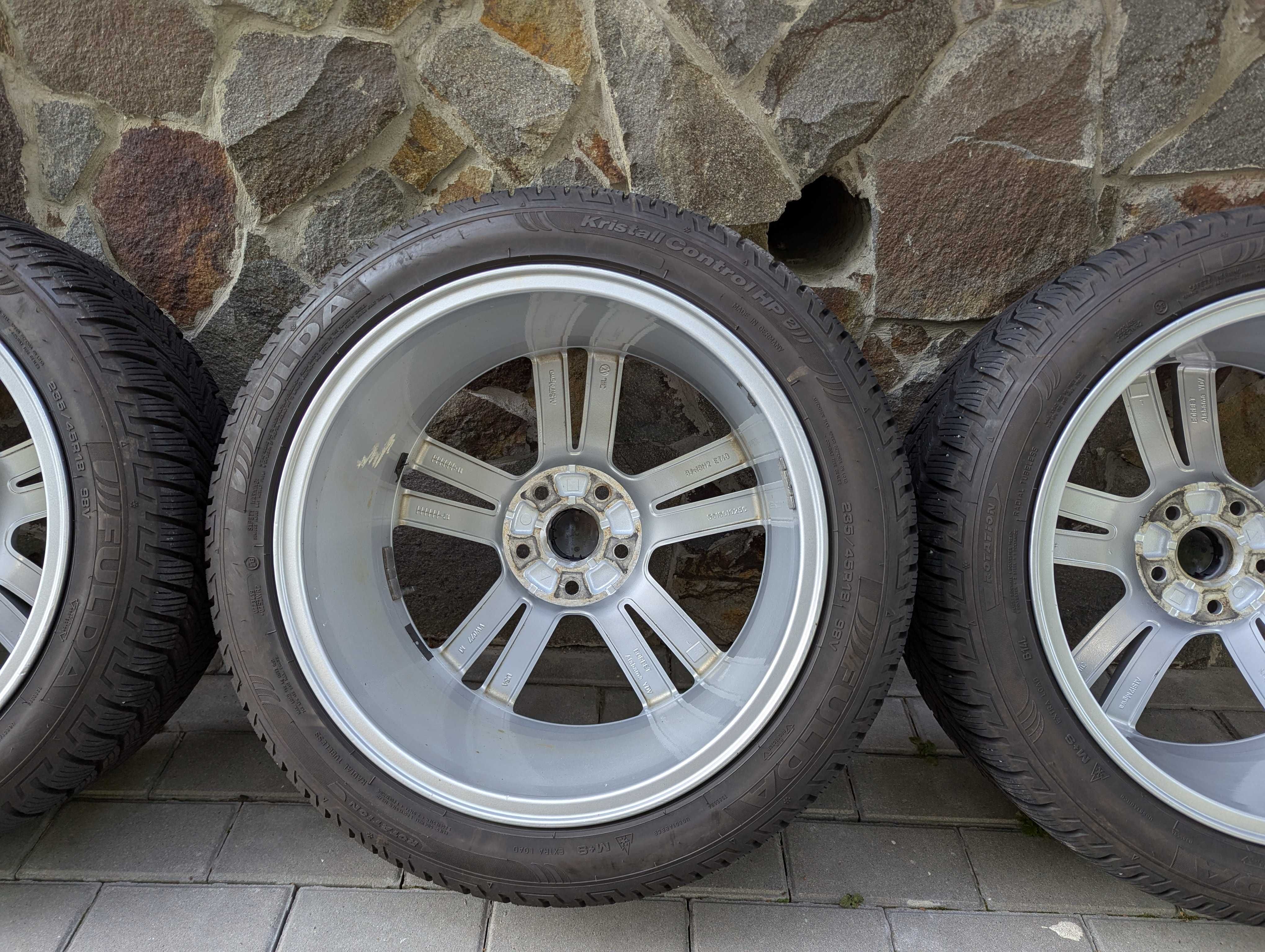 Оригінальні диски Passat 8Jx18H2 ET48 5x112 + Fulda 235/45 R18 1шт