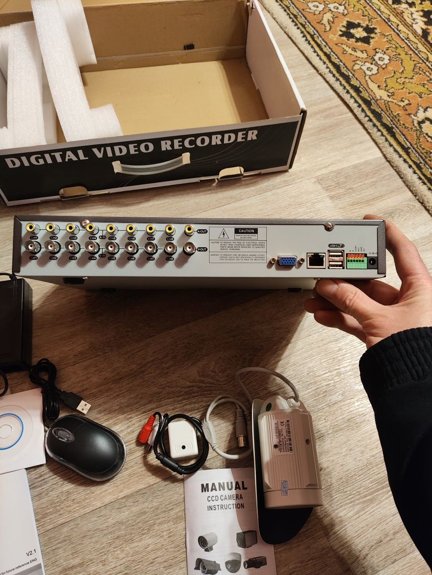 Видеонаблюдение DVR видеорегистратор + 4 камеры