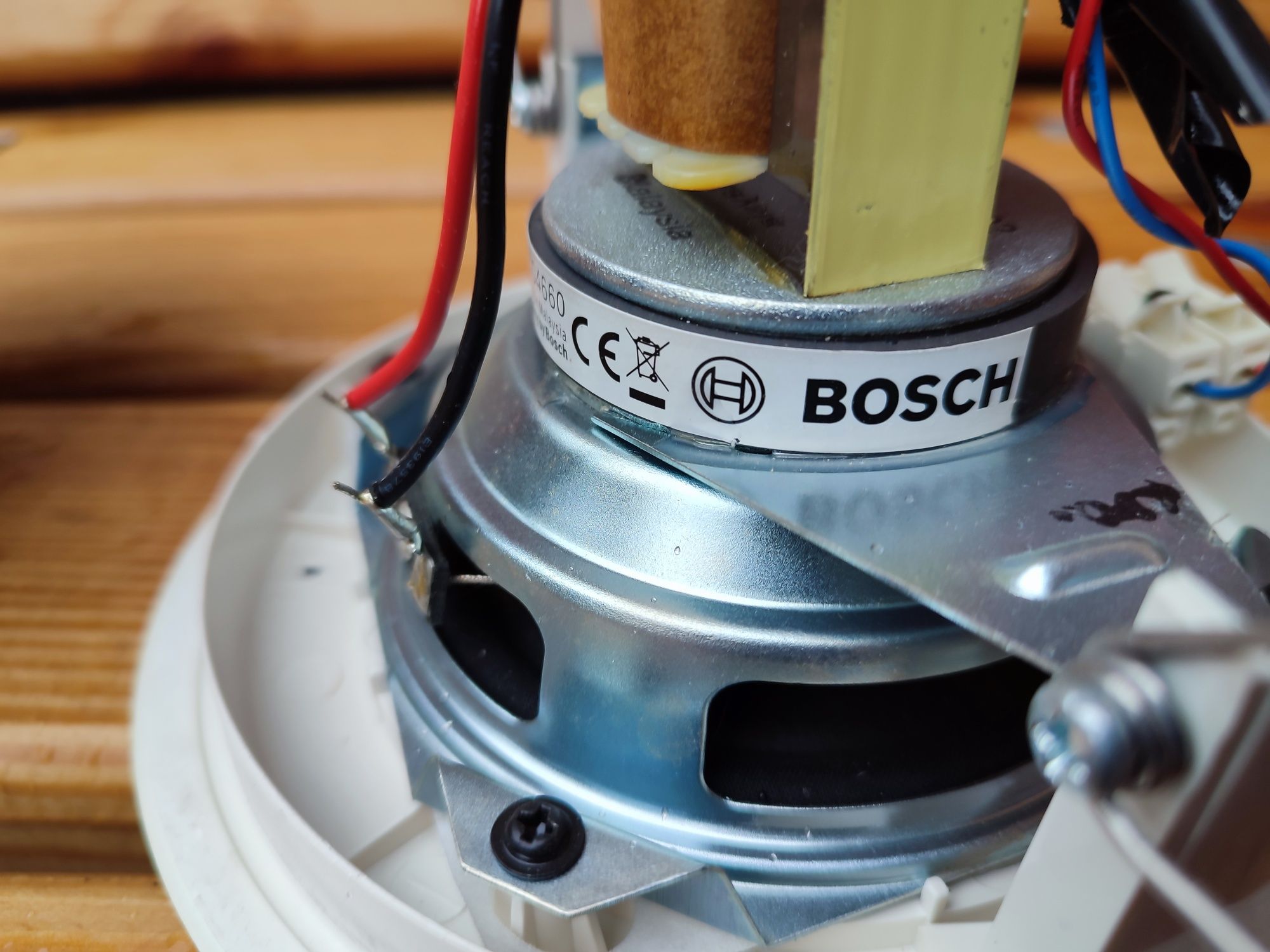 Głośniki sufitowe Bosch radiowęzłowe