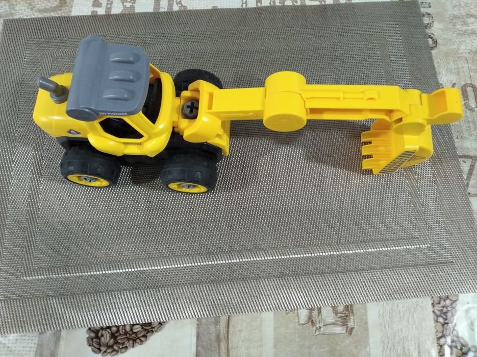 Игрушки трансформер экскаватор