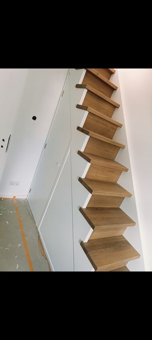 Schody samonośne ,metalowe , drewniane, okładziny.