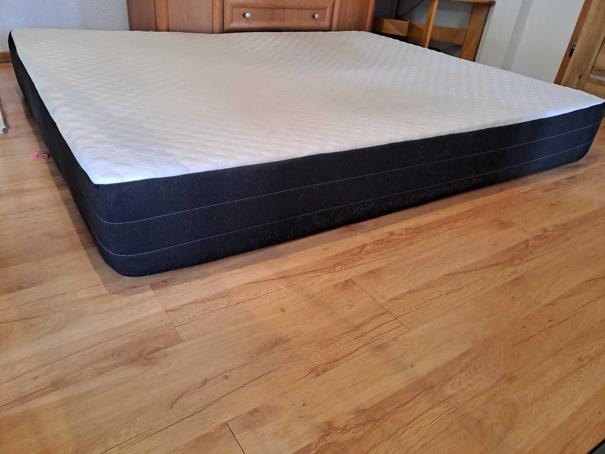 Materac DORMEO sprzedam