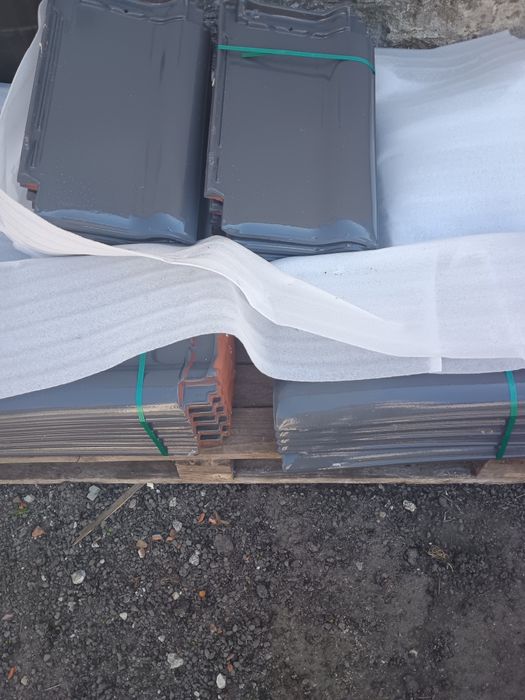 Sprzedam dachówkę Roben piemont kolor szary