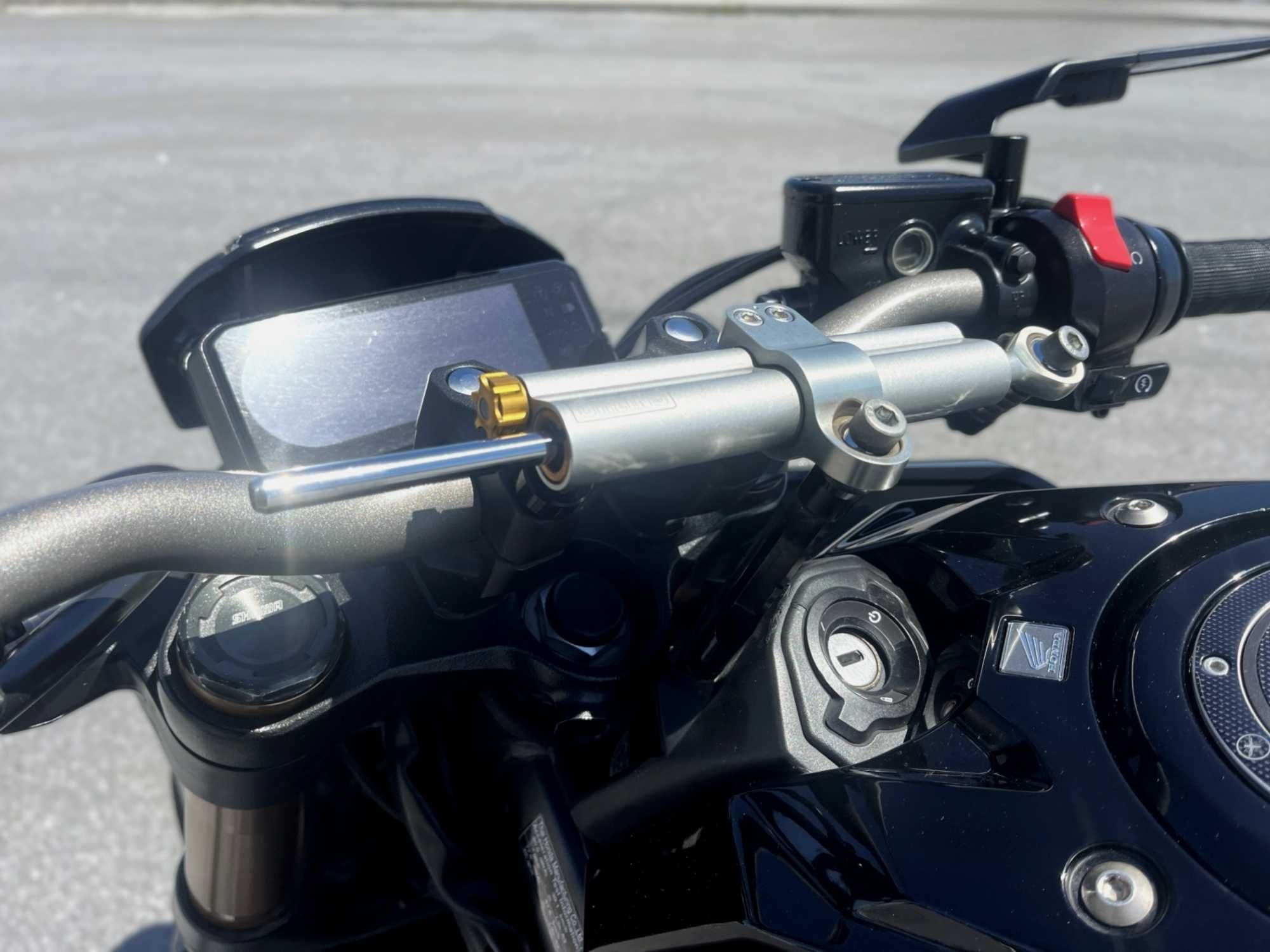 Honda CB 650R  | Black Widow + Extras